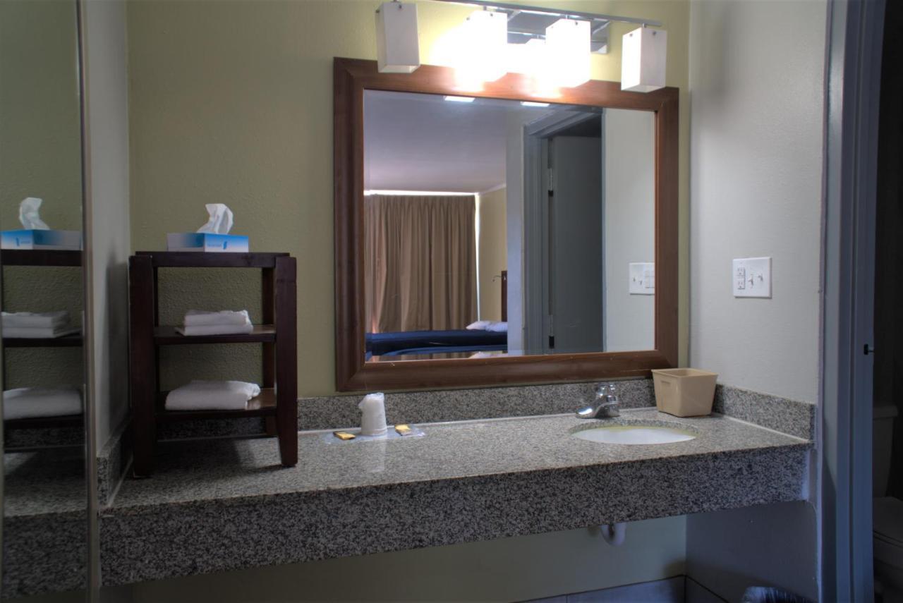 Eastern Shore Motel ダフネ エクステリア 写真